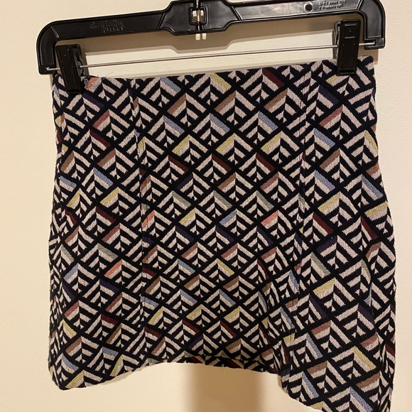 Zara skirt - Picture 1 of 3